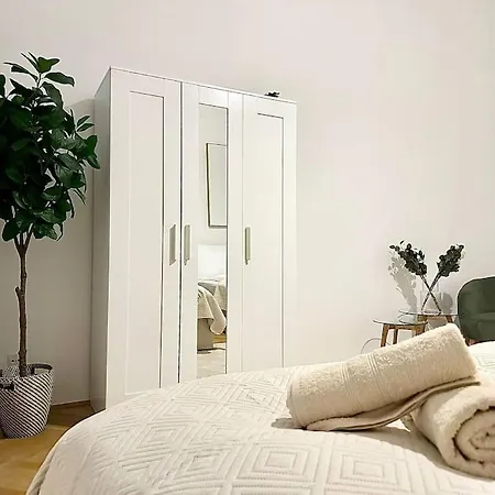 Close To Metro, 10 Minutes To Mariahilferstrasse Wien Exterior foto