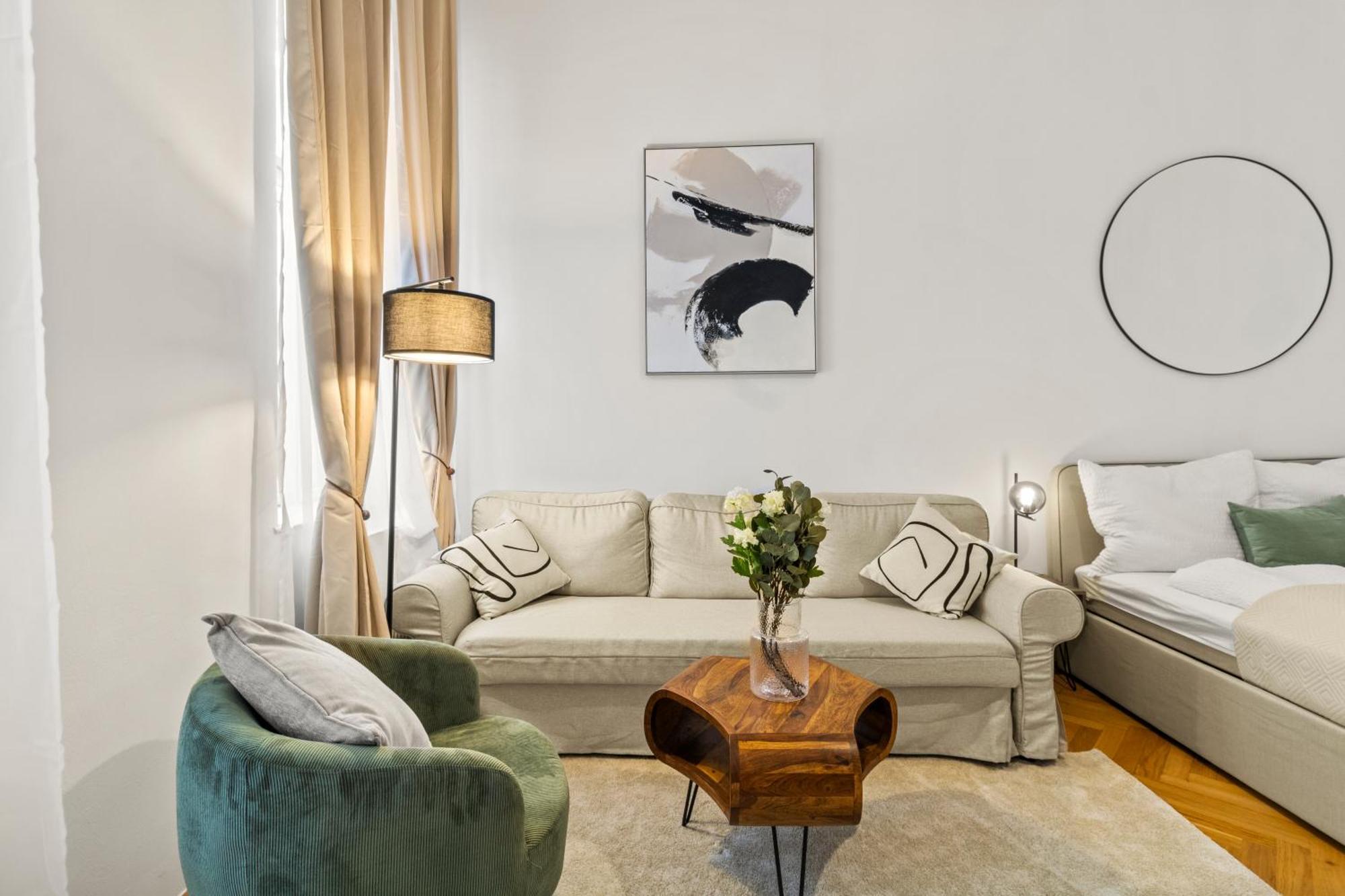 Close To Metro, 10 Minutes To Mariahilferstrasse Appartamento Vienna