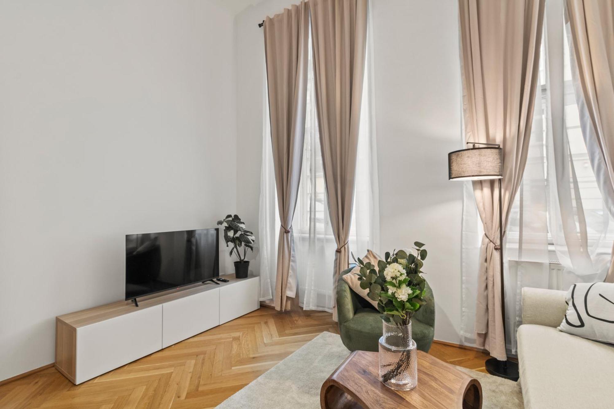 Close To Metro, 10 Minutes To Mariahilferstrasse